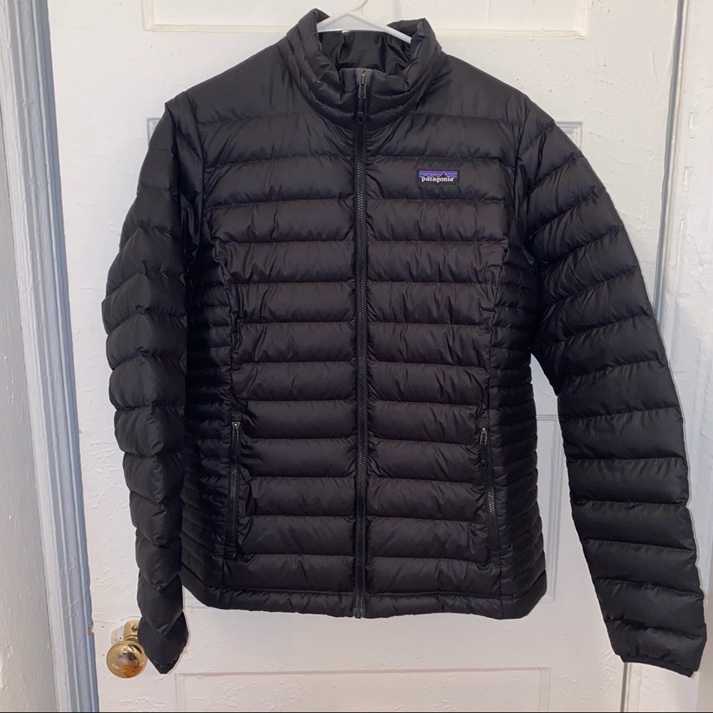 Patagonia Women’s Down Sweater Jacket, L (Black)